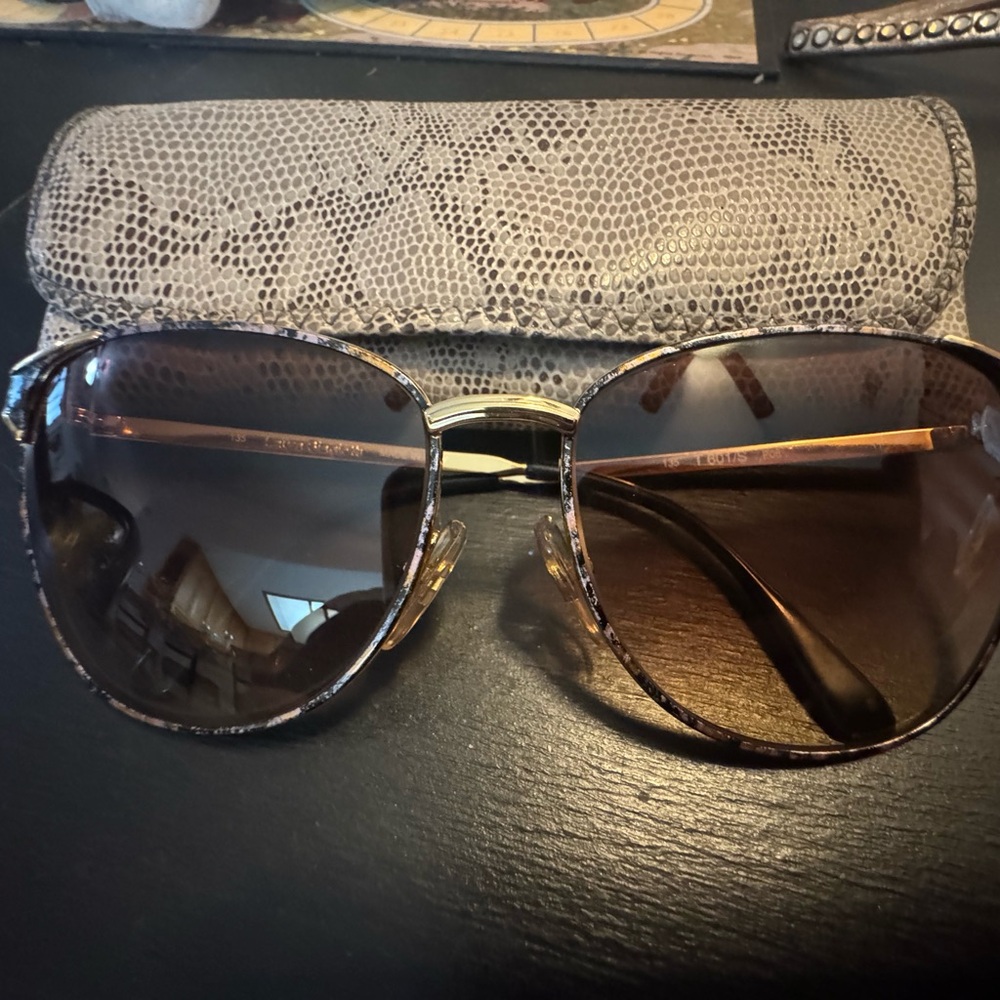 Laura Biagiotti T601/S P06 Gold Frame
Gradient Lens 59-16-135 Sunglasses